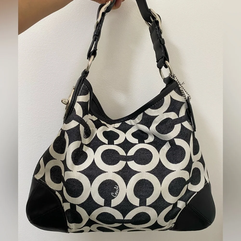 Coach vintage black and white shoulder bag